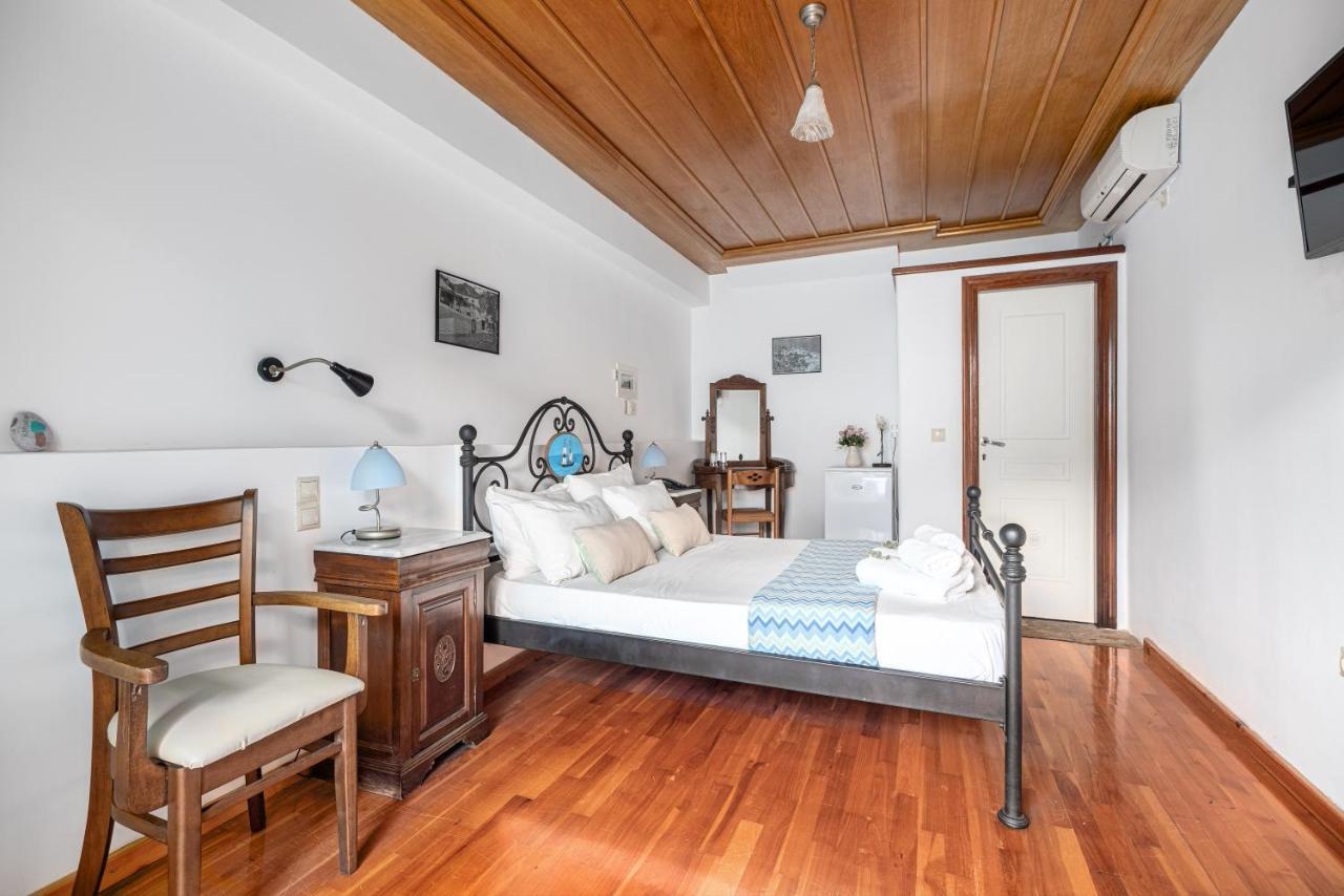 Hotel Paraliako Kyparissi Kyparíssion المظهر الخارجي الصورة