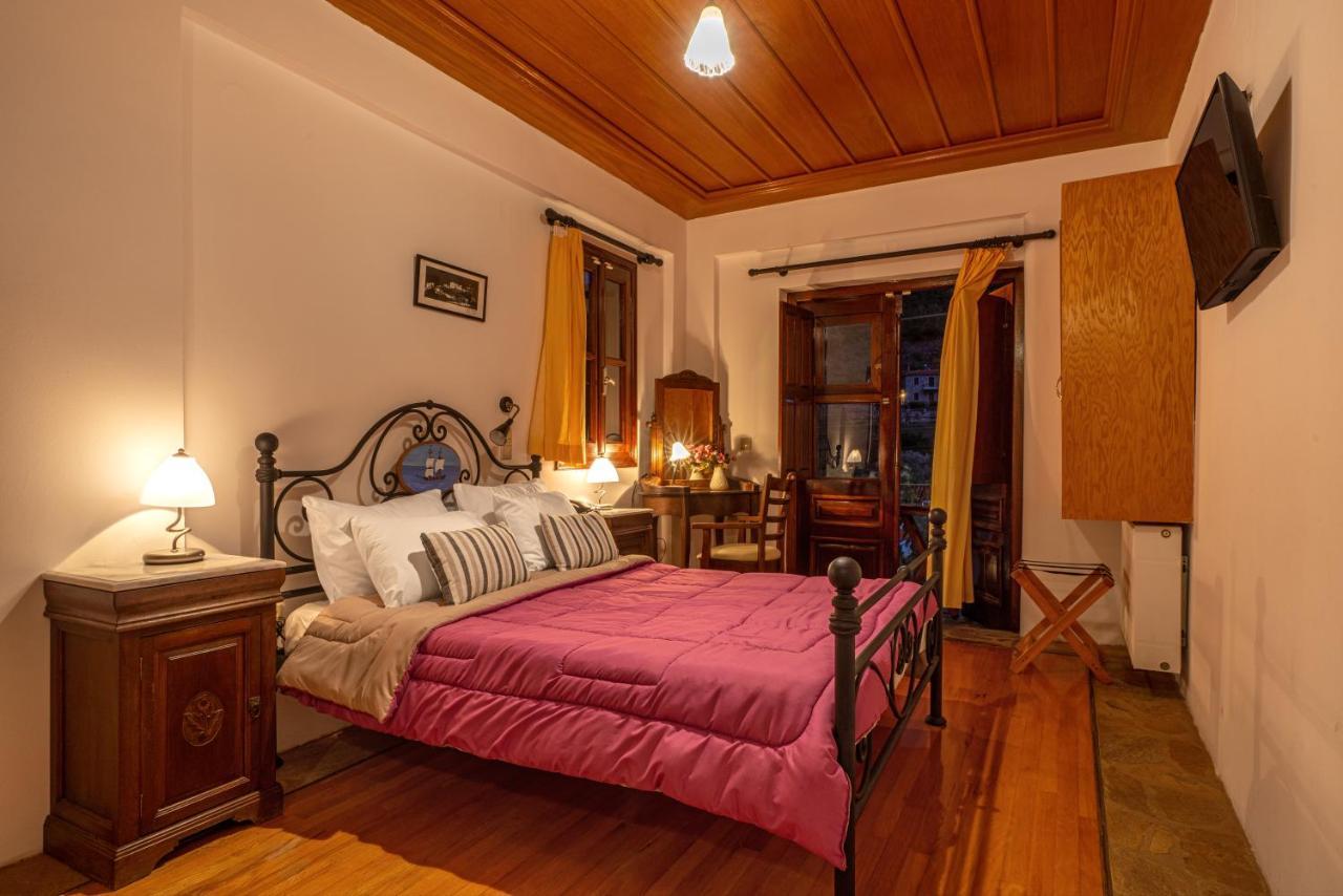 Hotel Paraliako Kyparissi Kyparíssion المظهر الخارجي الصورة